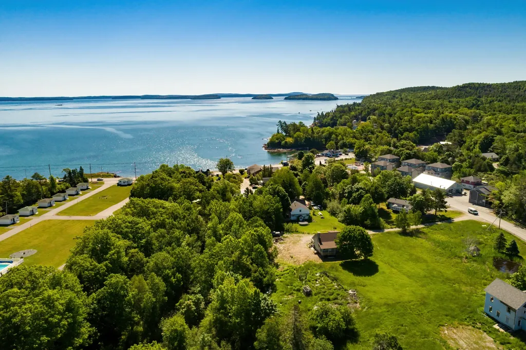 5 Applewood Lane Bar Harbor ME 04609
