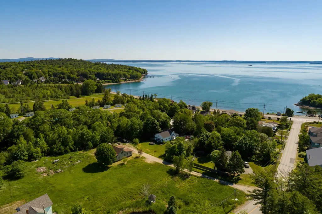 5 Applewood Lane Bar Harbor ME 04609