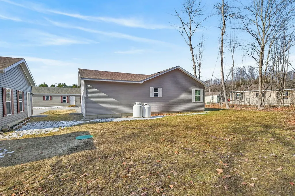 13 Mathew Way Scarborough ME 04074