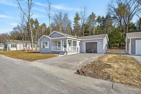 13 Mathew Way Scarborough ME 04074