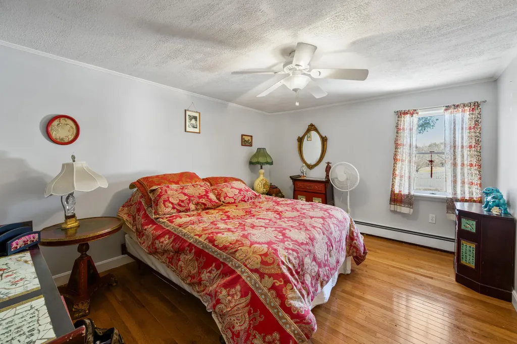 210 Billings Road Hermon ME 04401