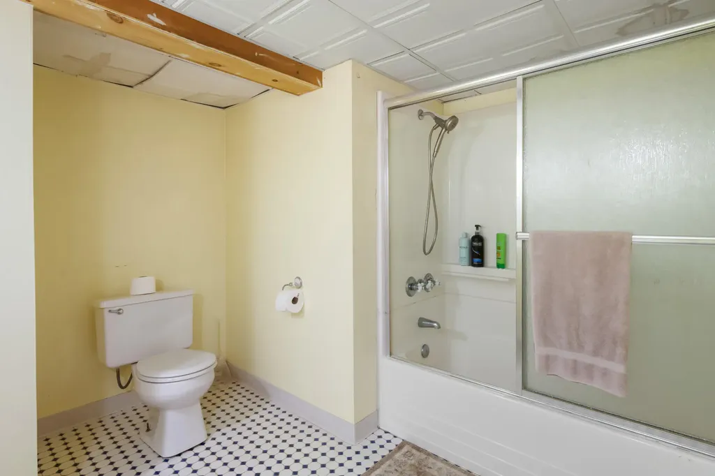 210 Billings Road Hermon ME 04401