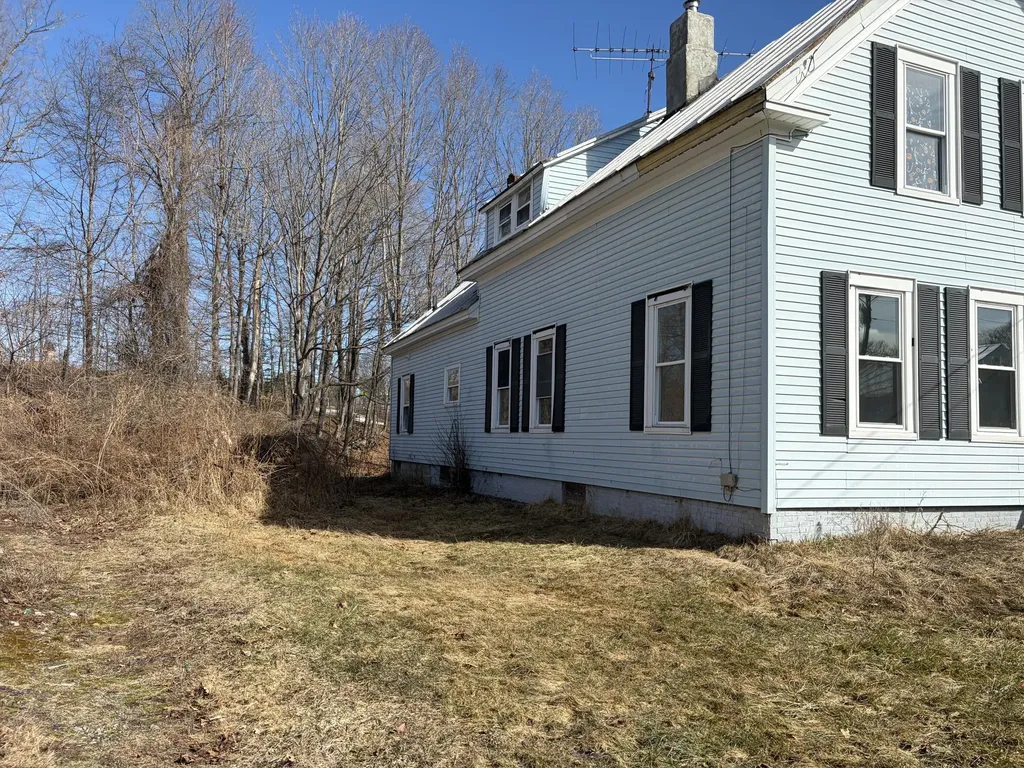 10 Madison Street Anson ME 04958