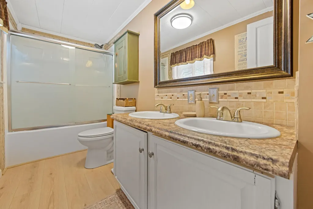 49 North Street Newport ME 04953