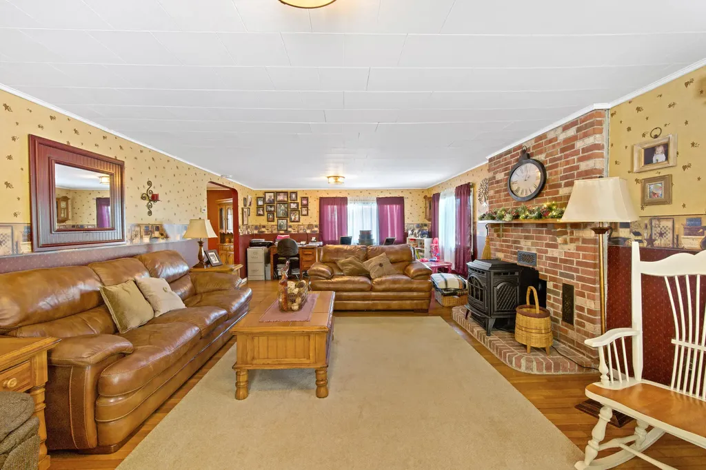 49 North Street Newport ME 04953