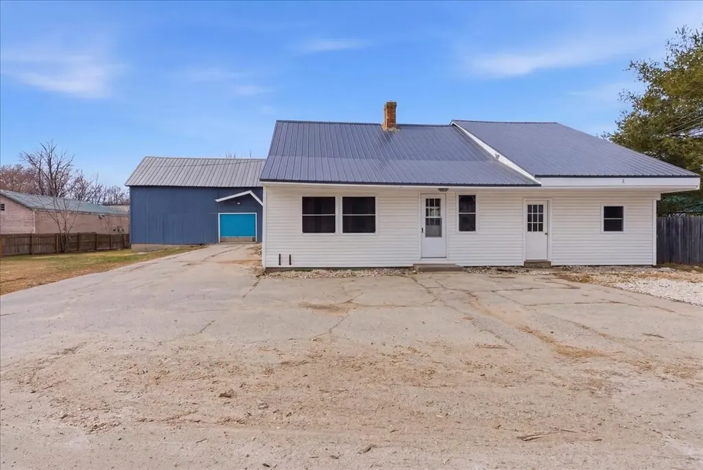 171 Park Street Livermore Falls ME 04254