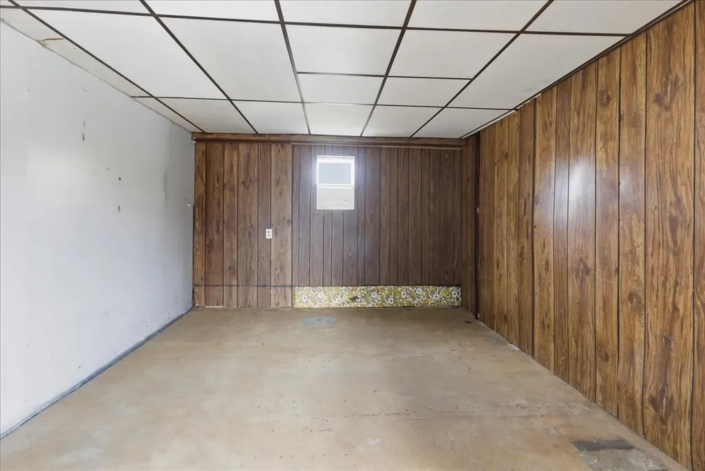 171 Park Street Livermore Falls ME 04254