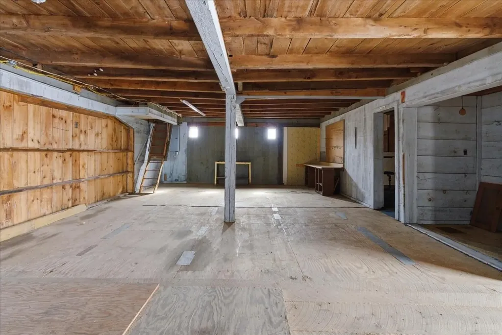 171 Park Street Livermore Falls ME 04254