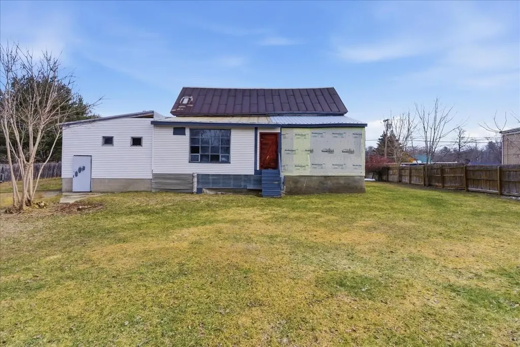 171 Park Street Livermore Falls ME 04254