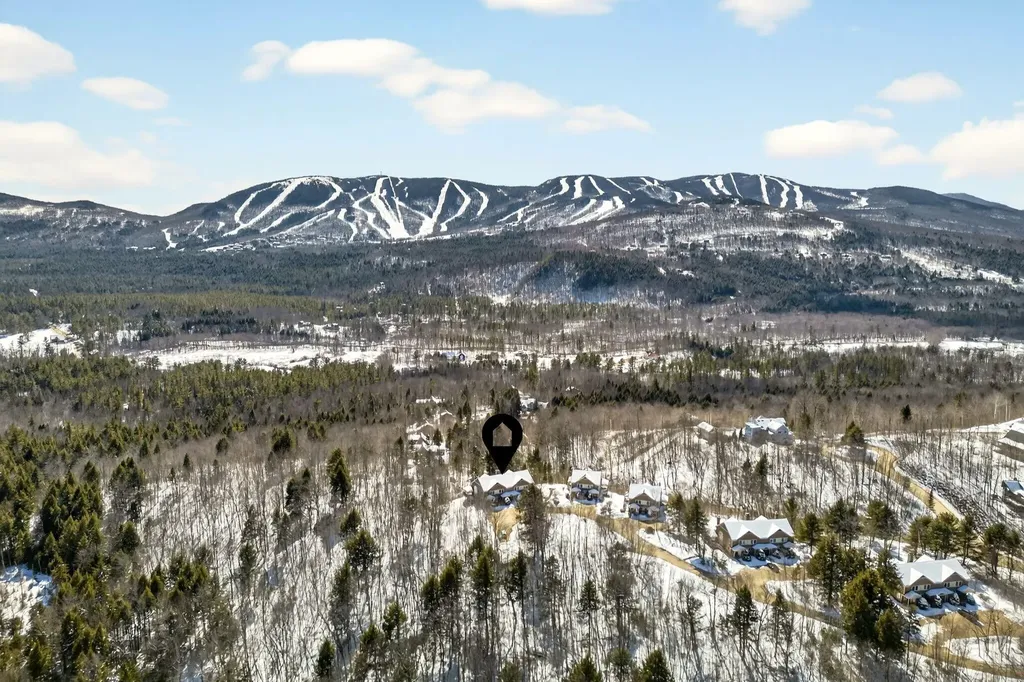 159 Ski View Drive Newry ME 04261