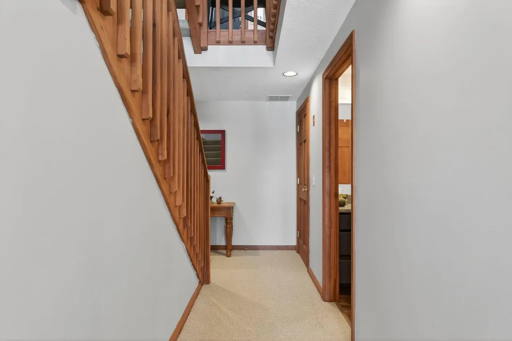 159 Ski View Drive Newry ME 04261