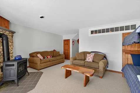 159 Ski View Drive Newry ME 04261