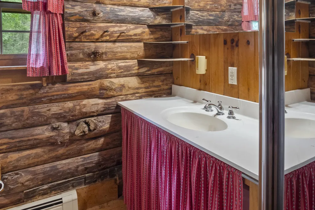 189 Hinks Road Jefferson ME 04348
