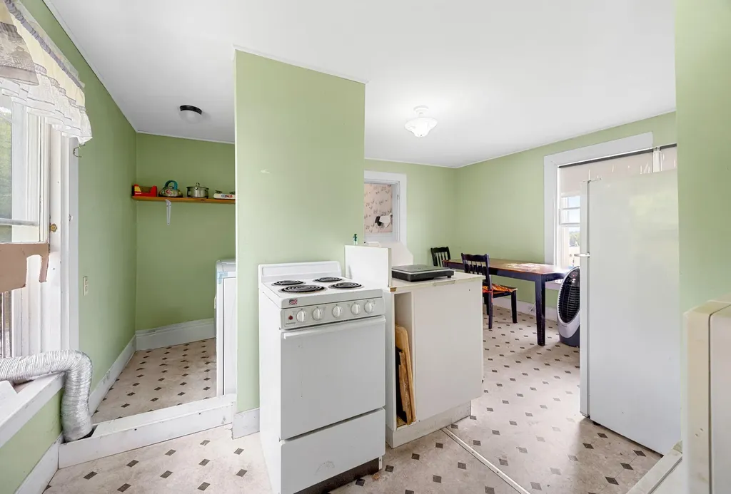 4 Union Street Ellsworth ME 04605