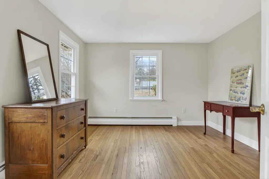 10 Shore View Drive Yarmouth ME 04096