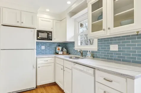10 Shore View Drive Yarmouth ME 04096