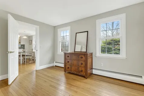 10 Shore View Drive Yarmouth ME 04096