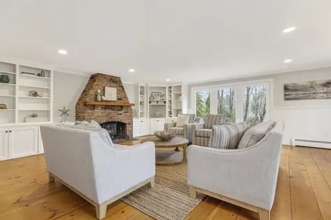10 Shore View Drive Yarmouth ME 04096