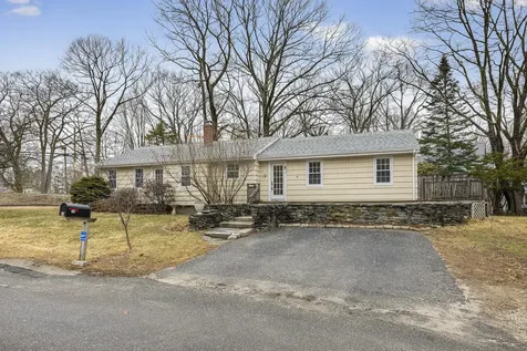 10 Shore View Drive Yarmouth ME 04096