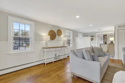 10 Shore View Drive Yarmouth ME 04096