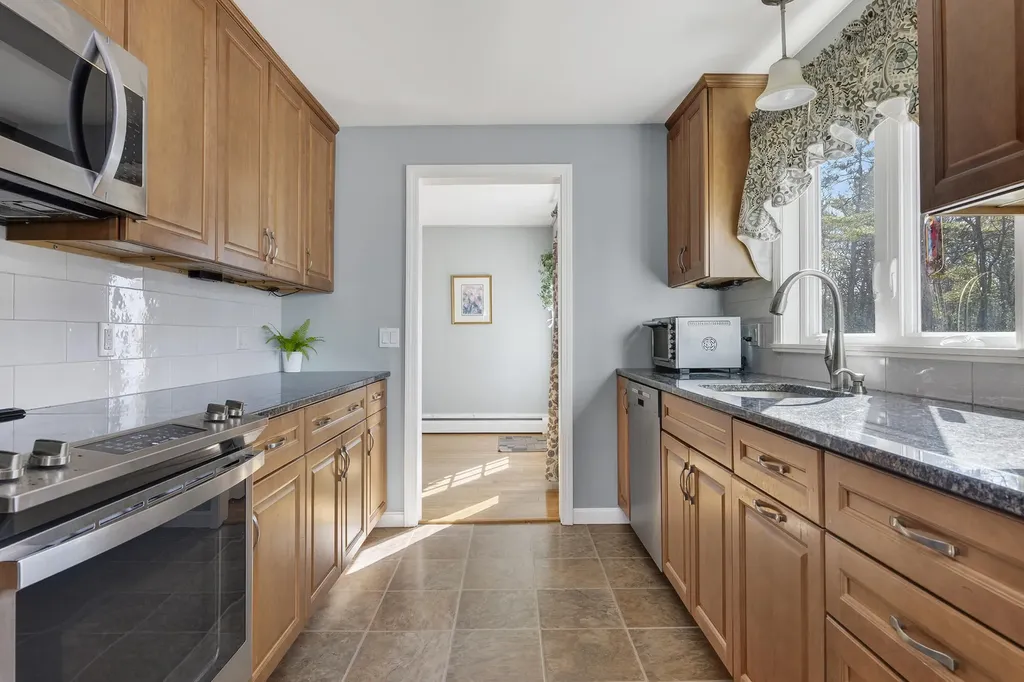 71A Black Point Road New Gloucester ME 04260