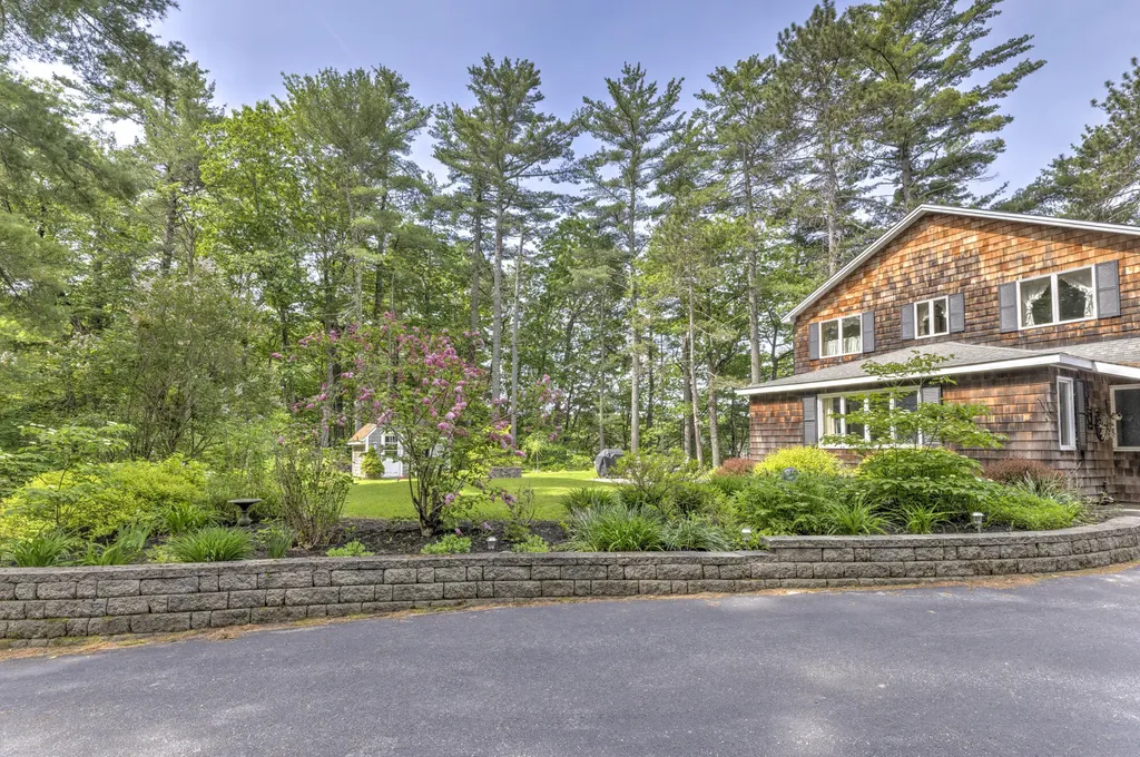 71A Black Point Road New Gloucester ME 04260