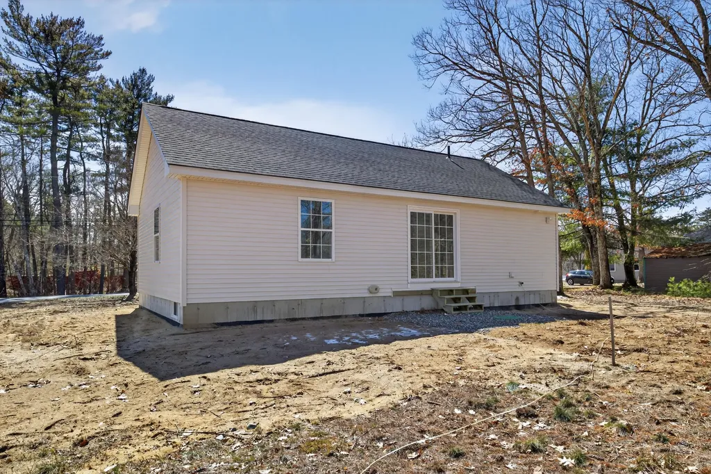 120 Cumberland Street Cornish ME 04020
