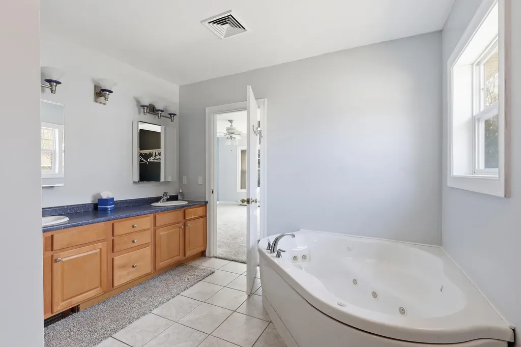 52 Macintosh Lane Old Orchard Beach ME 04064