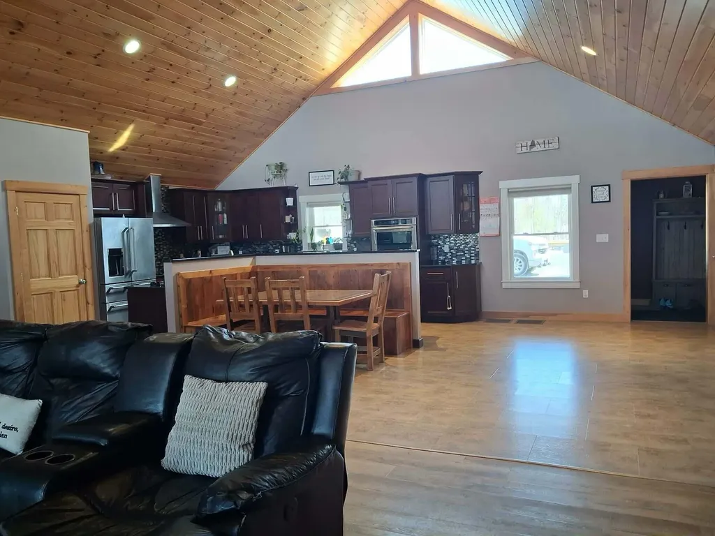 260 Nyes Corner Road Saint Albans ME 04971