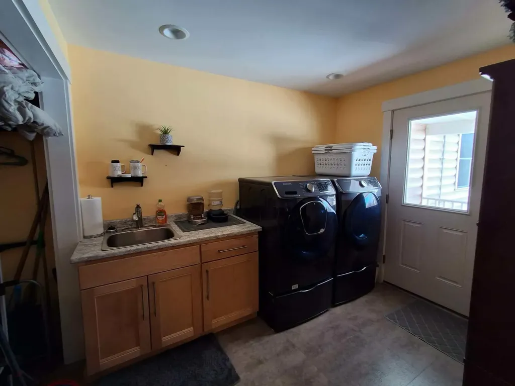 260 Nyes Corner Road Saint Albans ME 04971