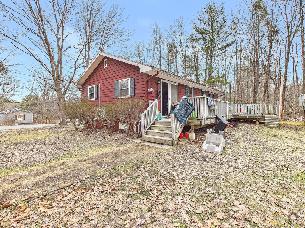20 Pinewood Drive Wiscasset ME 04578