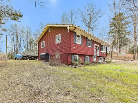 20 Pinewood Drive Wiscasset ME 04578