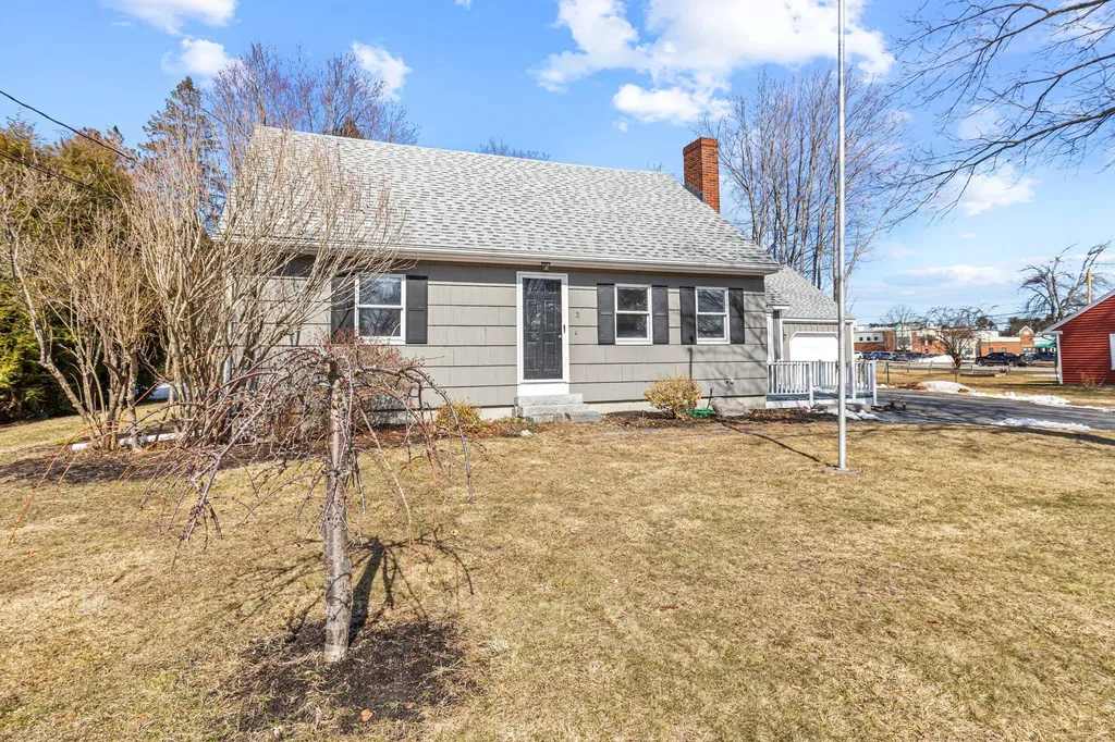3 Willow Lane Cumberland ME 04021