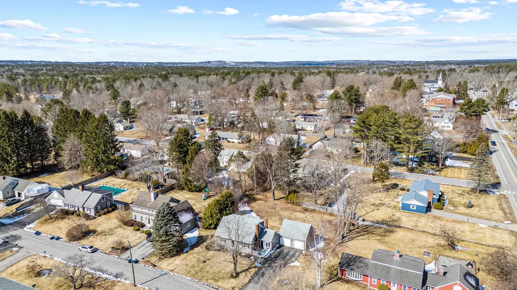 3 Willow Lane Cumberland ME 04021