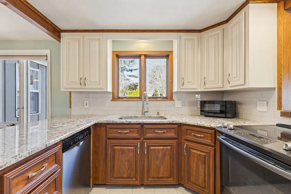 3 Willow Lane Cumberland ME 04021
