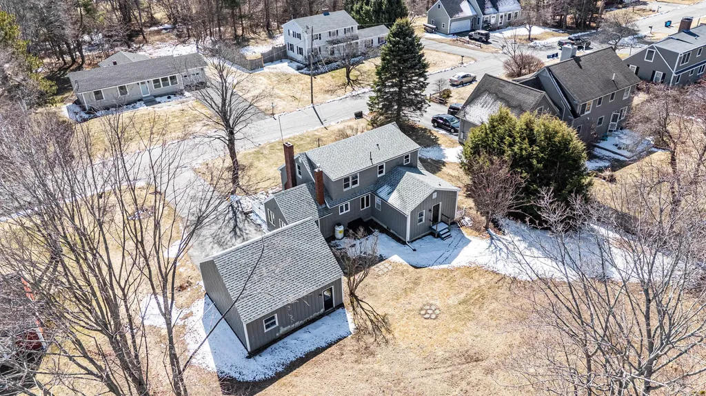 3 Willow Lane Cumberland ME 04021