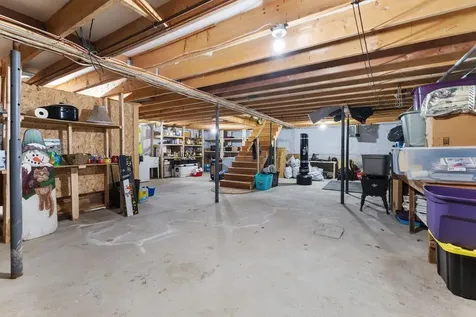 12 Mcdonald Avenue Ellsworth ME 04605