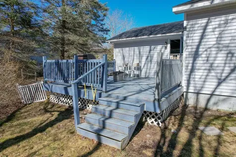 12 Mcdonald Avenue Ellsworth ME 04605