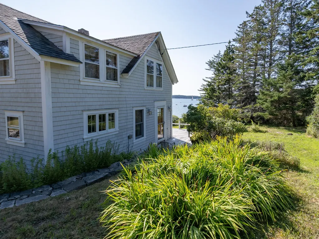 14 Deer Run Lane Swans Island ME 04685