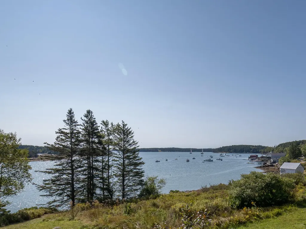 14 Deer Run Lane Swans Island ME 04685
