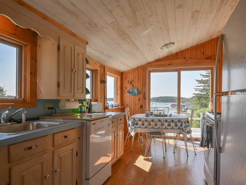 14 Deer Run Lane Swans Island ME 04685