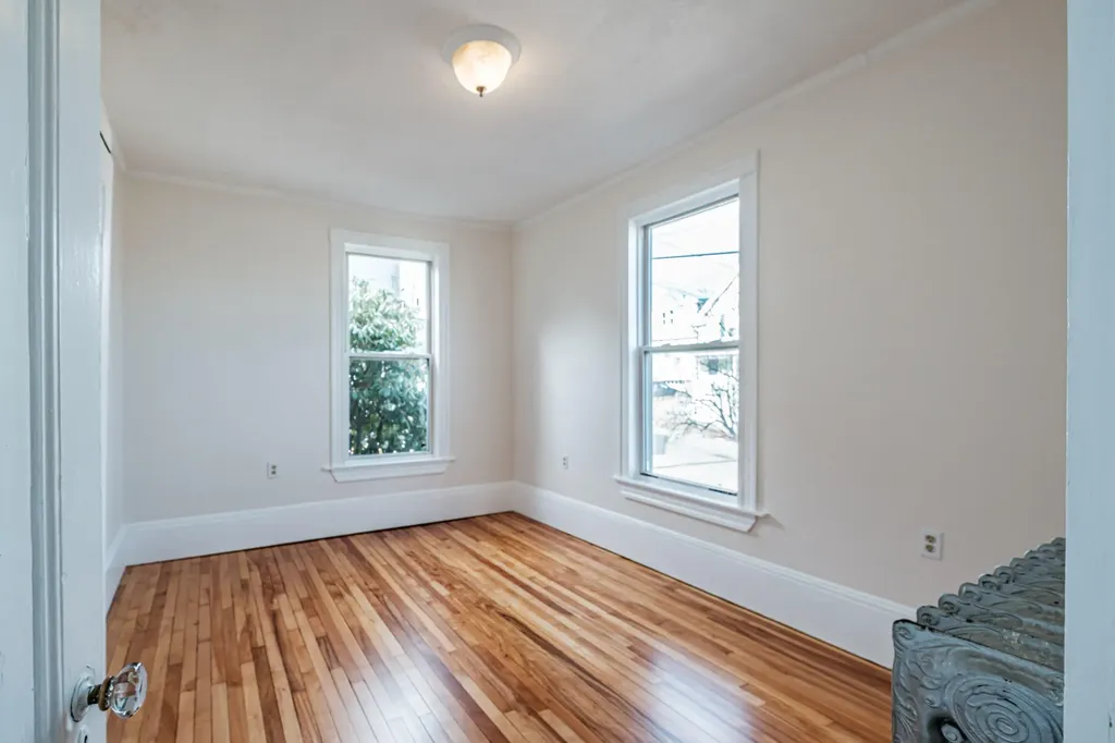 63 3rd Street Auburn ME 04210