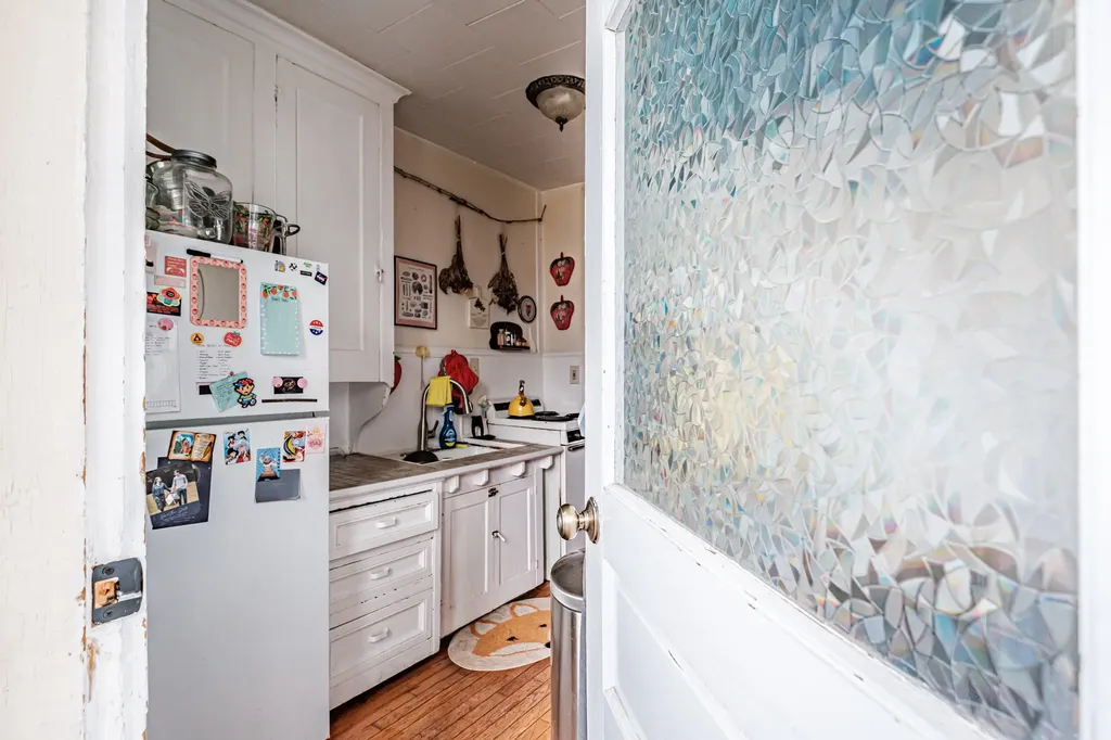 63 3rd Street Auburn ME 04210