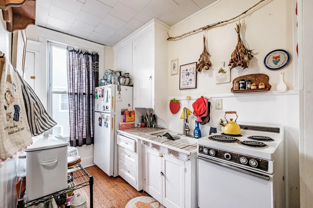 63 3rd Street Auburn ME 04210