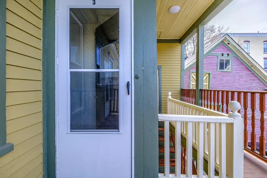 63 3rd Street Auburn ME 04210
