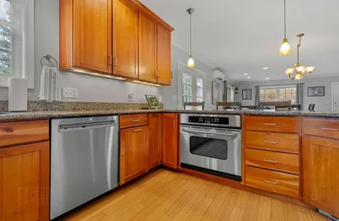 70 Ridgeland Avenue South Portland ME 04106