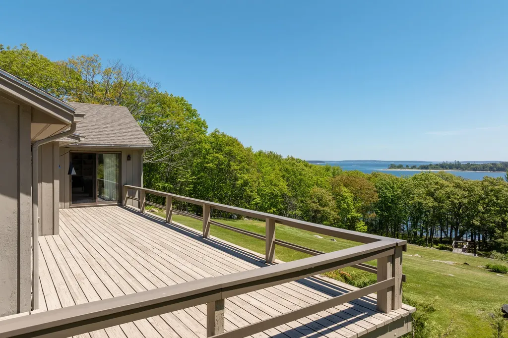 153 Back Shore Road Bristol ME 04564
