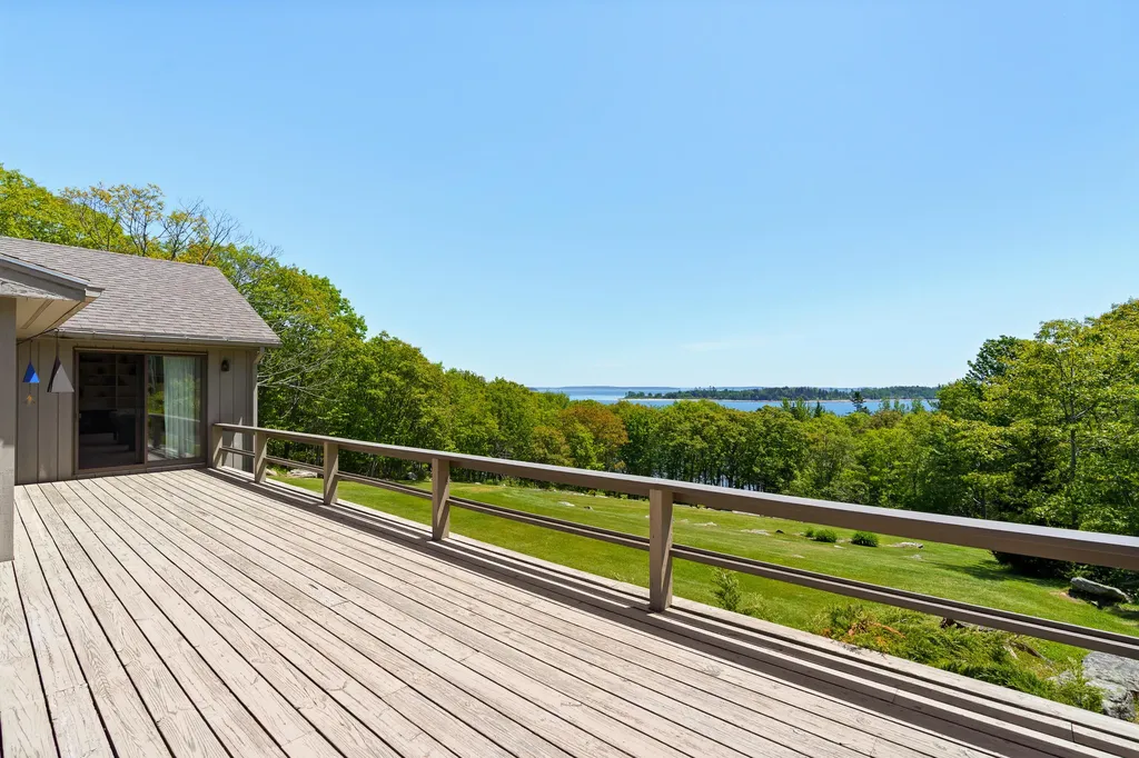153 Back Shore Road Bristol ME 04564