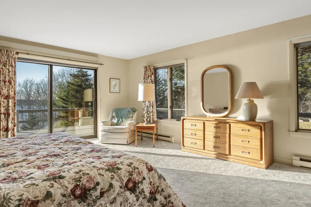 153 Back Shore Road Bristol ME 04564