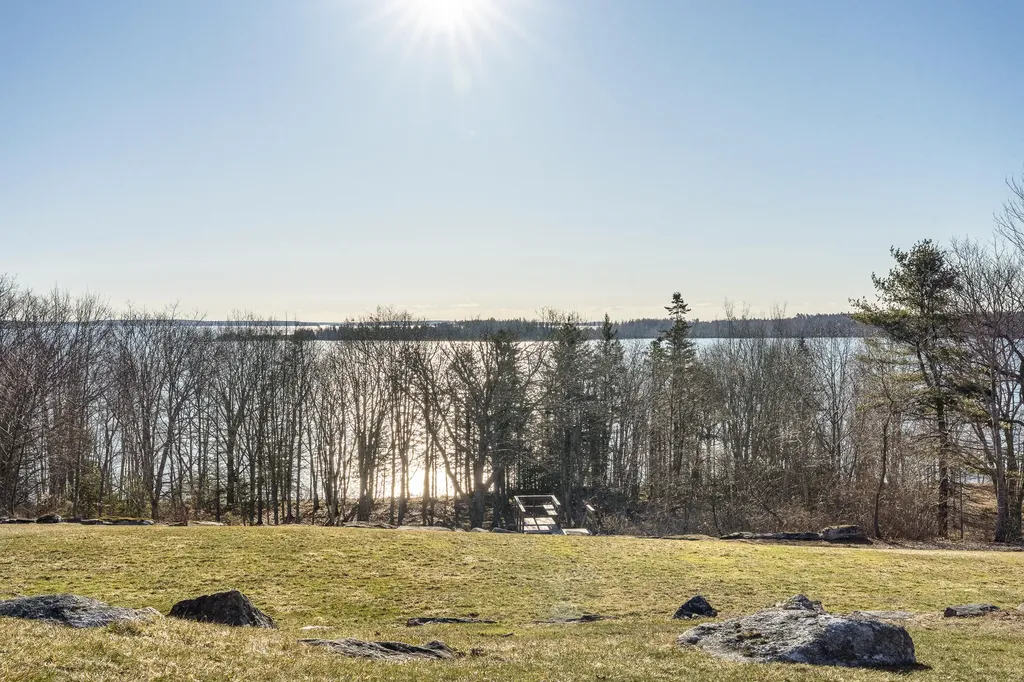153 Back Shore Road Bristol ME 04564